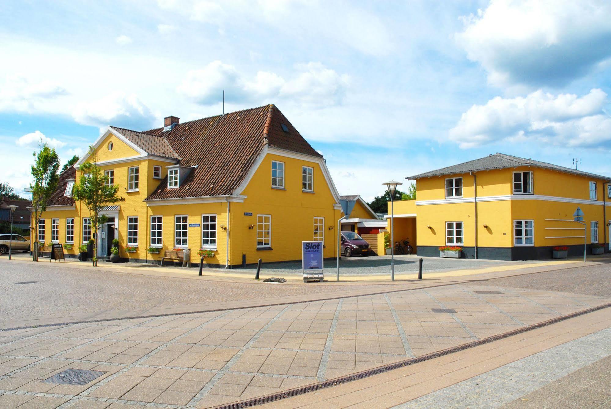 Hotel Smedegaarden Lem  Екстериор снимка